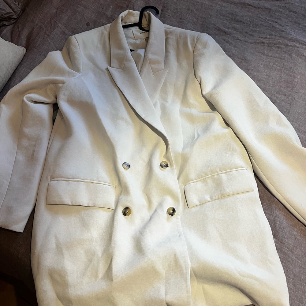 Wilfred Double-Breasted Blazer Jacket in Cream